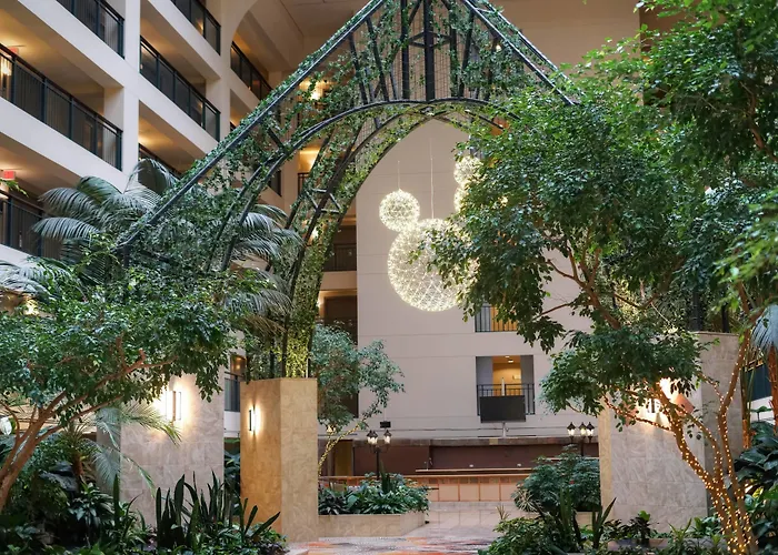 Renaissance Chicago Hotel 4*