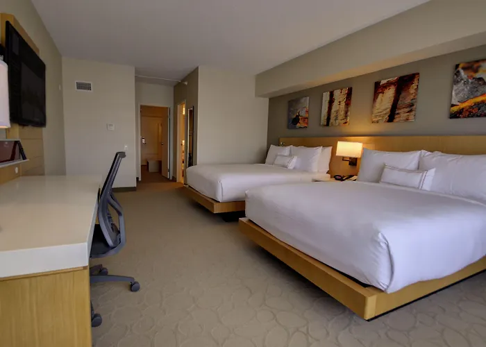 Hotel Renaissance Chicago Glenview