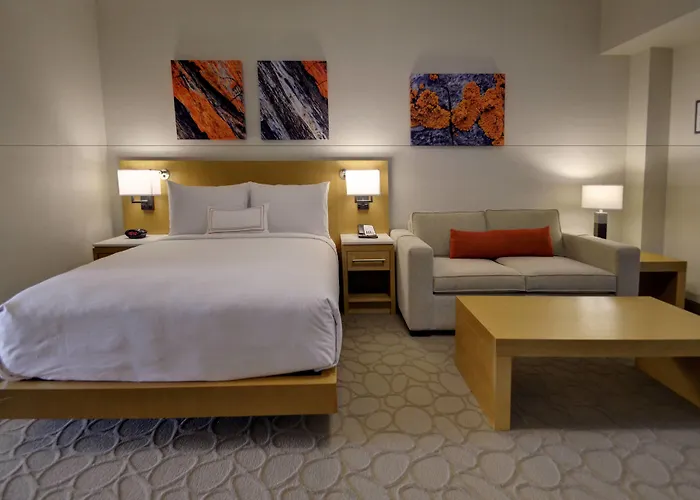Hotel Renaissance Chicago Glenview